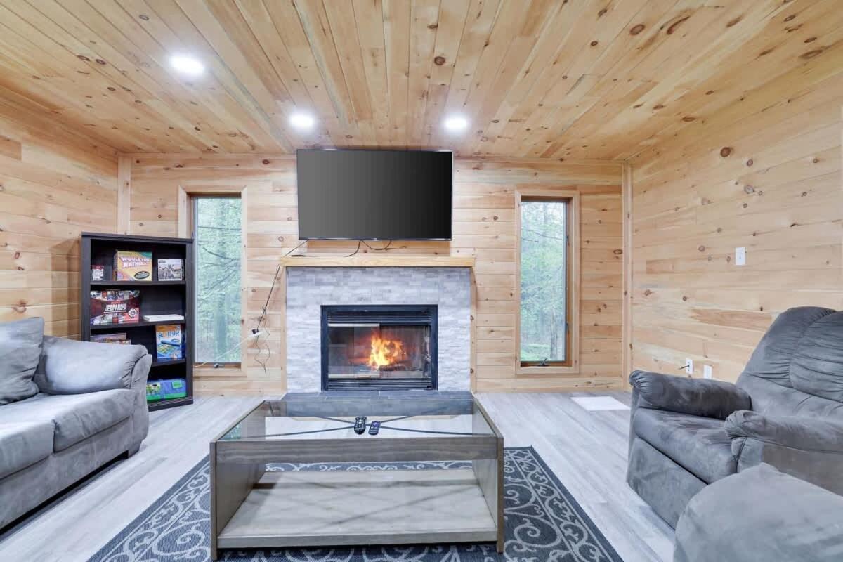 Relax In Blakeslee - Spacious 5Br Home With Bbq מראה חיצוני תמונה