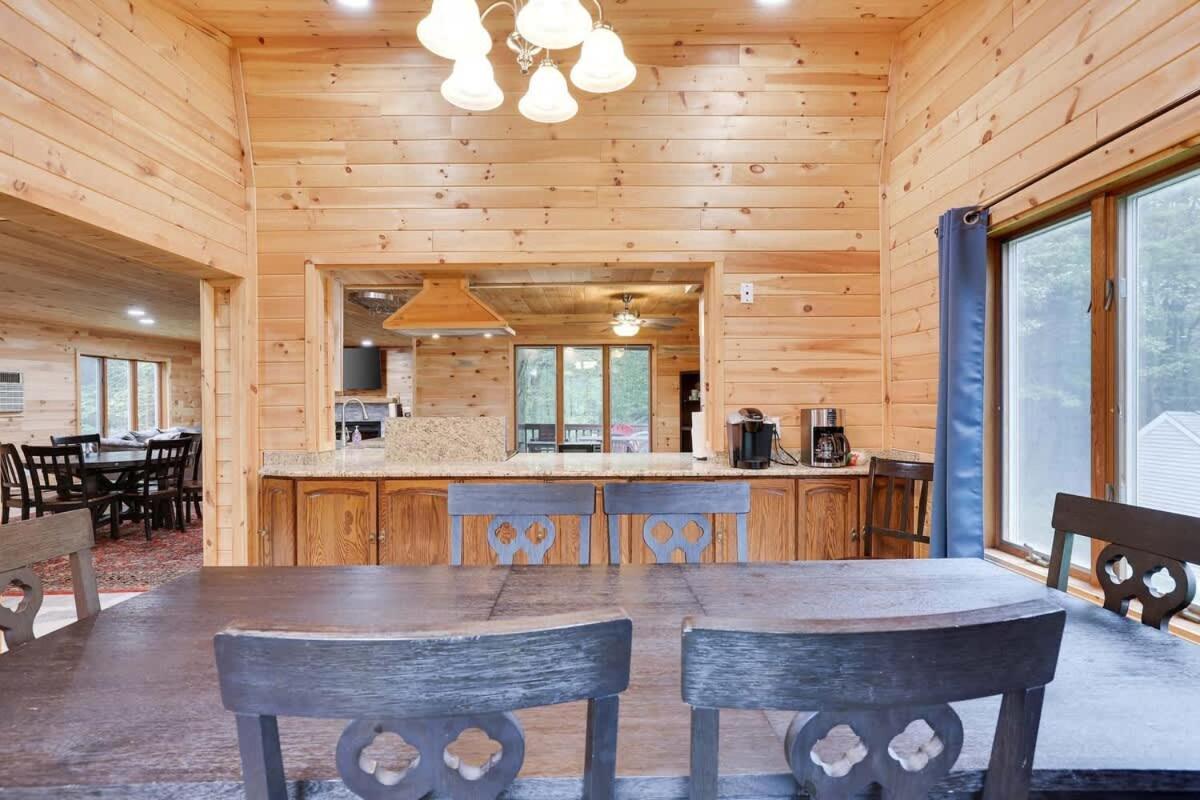 Relax In Blakeslee - Spacious 5Br Home With Bbq מראה חיצוני תמונה